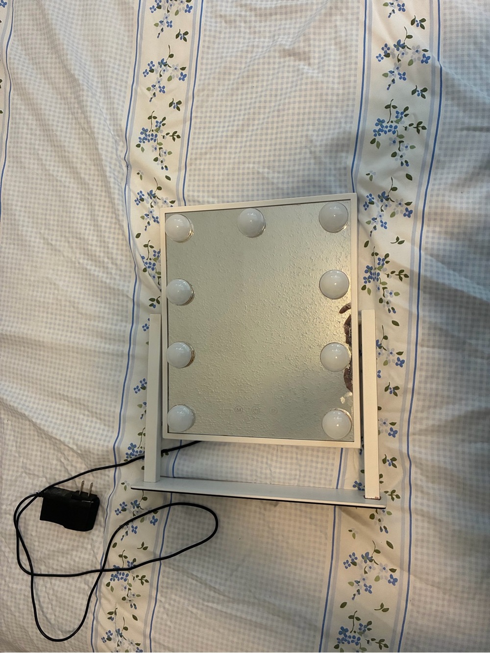 Vanity Lighted Makeup Mirror - White